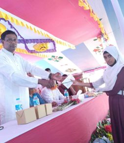 নবীনগরে কৃতি শিক্ষার্থী সংবর্ধনা ও সম্মাননা ক্রেস্ট বিতরণ