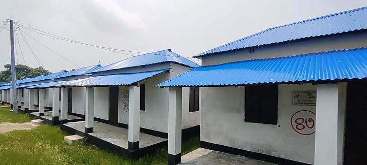 নবীনগরে ৫০টি গৃহহীন পরিবার, চাবিসহ বুঝে পেলো প্রধানমন্ত্রীর আশ্রায়ণ প্রকল্পের ঘর