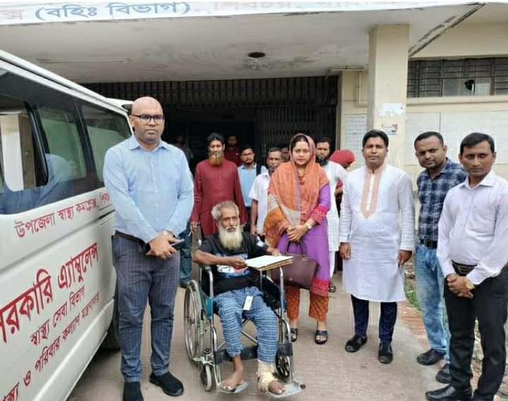শিবচরে রাস্তায় ফেলে যাওয়া অজ্ঞাত বৃদ্ধের আশ্রয়ের ব্যবস্থা করলো প্রশাসন