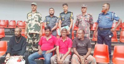 ৪ ভারতীয় নাগরিককে বেনাপোল দিয়ে স্বদেশে প্রত্যাবাসন দেশে ফেরত