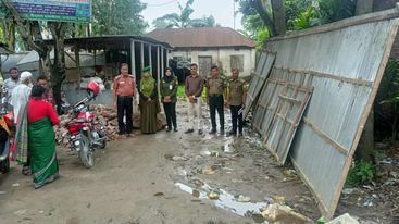কাউনিয়ায় আনসার ভিডিপি’র উন্নয়ন গ্রাম সমিতির ঘর ও জমি উদ্ধার 