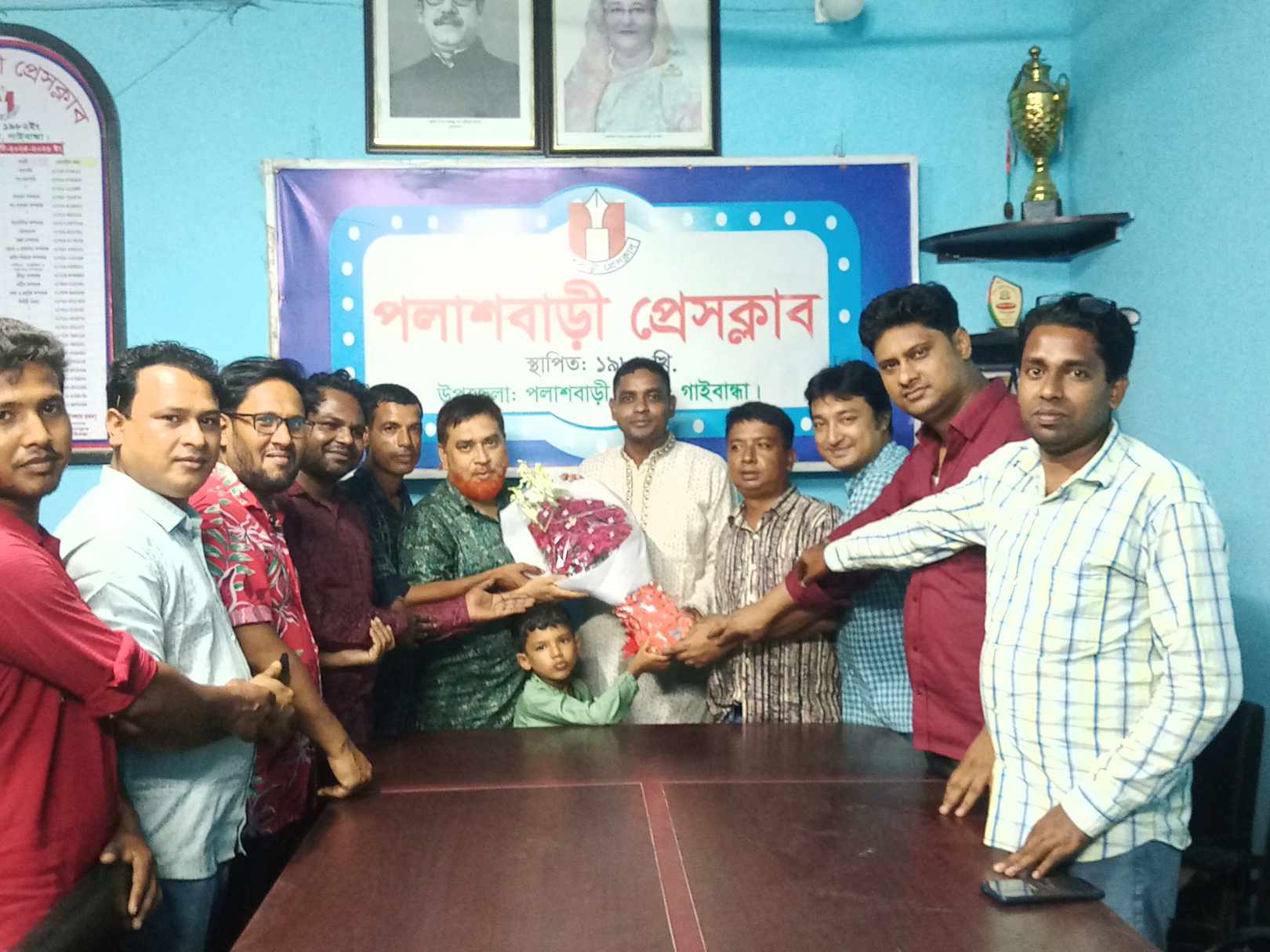 পলাশবাড়ীতে ভারপ্রাপ্ত ইউপি চেয়ারম্যান সাংবাদিক বাবুকে সংবর্ধনা