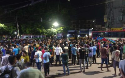 প্রধানমন্ত্রীর বক্তব্যের প্রতিবাদে মধ্যরাতে জবিতে সড়ক অবরোধ