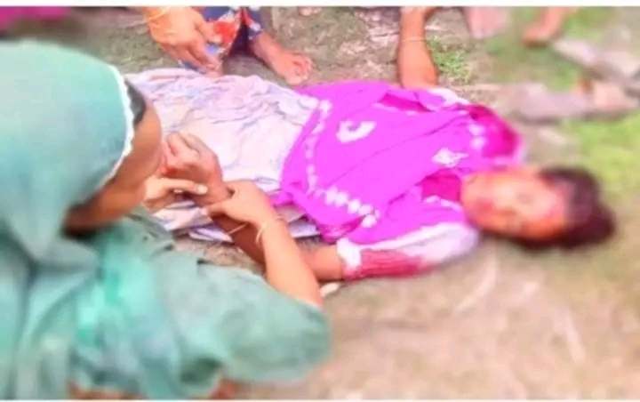 ভূরুঙ্গামারীতে মুরগীর বিষ্ঠা বাড়ির সামনে ফেলায় এক নারীকে পিটিয়ে হত্যা