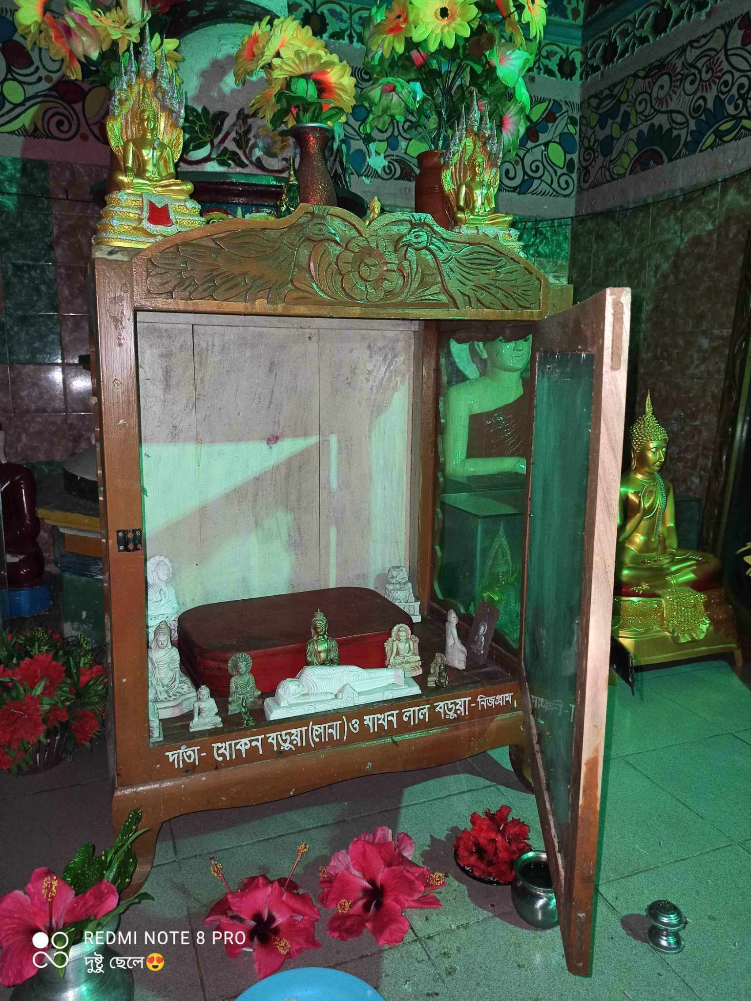 পটিয়ার মুকুটনাইট ধাতুচৈত্য বিহারের কয়েকশো বছরের পুরাতন মূল্যবান বৌদ্ধমূর্তি চুরি