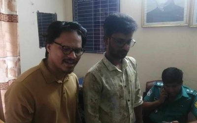 জবির দুই শিক্ষার্থীকে থানা থেকে মুক্ত করলো জবি প্রশাসন