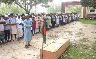 গাইবান্ধায় পুলিশের গুলিতে নিহত শিক্ষার্থী সাজ্জাতের দাফন সম্পন্ন