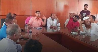 কুমিল্লা হোমনাকে চাঁদাবাজি মুক্ত করতে পৌরসভার মেয়র মহোদয় এর সাথে বৈঠকে বসছেন হোমনার ছাত্র জনতা