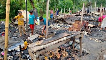 গাইবান্ধায় ভয়াবহ অগ্নিকান্ডে অর্ধকোটি টাকার ক্ষতিসাধন