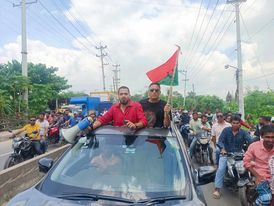 রূপগঞ্জে বিএনপি বন্যার্তদের জন্য ত্রান তহবিল গঠন করে প্রচারণা