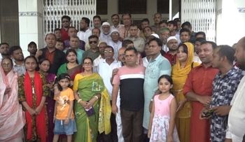 ব্রাহ্মণবাড়িয়া সৎসঙ্গ বিহারের নেতৃবৃন্দের সাথে  মতবিনিময়ও পরিদর্শন করেন শ্যামল