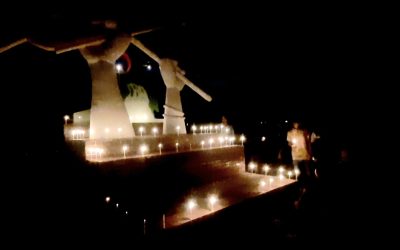 চরভদ্রাসন উপজেলার বৈষম্যবিরোধী আন্দোলনকারী শিক্ষার্থীরা মোমবাতি প্রজ্বলনে নিহত শিক্ষার্থীদের স্মরণ