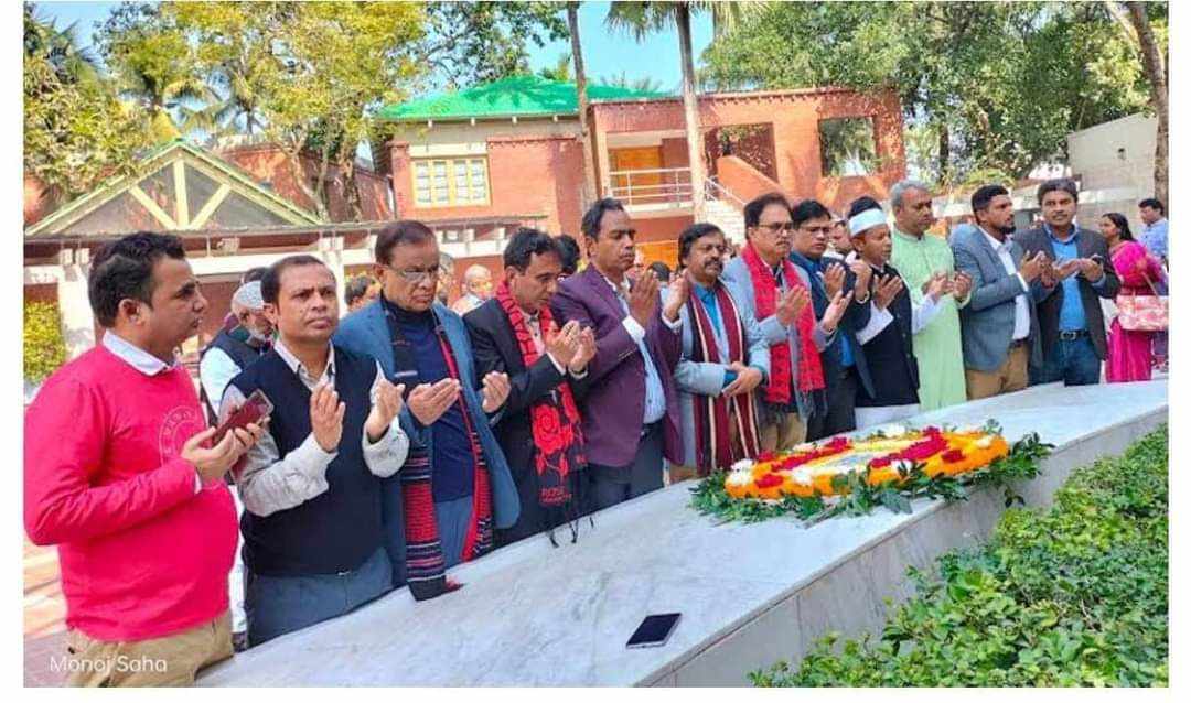 চট্টগ্রামে সাংবাদিকদের ওপর হামলা, শ্লীলতাহানি দায়ে রেজা,ফরিদ সহ ৩৯ জনের নামে মামলা