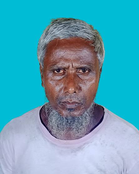 কাউনিয়ায় বৃদ্ধ পিতাকে পিঠিয়ে বাড়ী ছাড়া করেছেন স্বজনরা