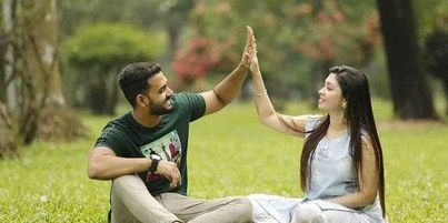 বন্ধু তোমার পথের সাথীকে চিনে নিও