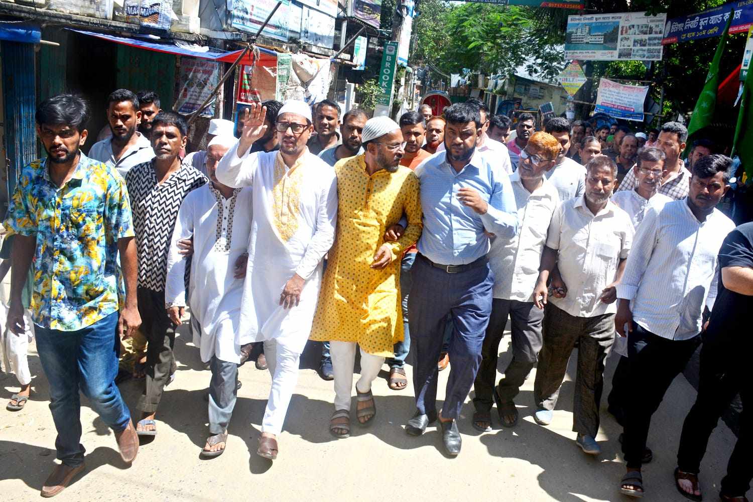 অস্ত্রধারী, সন্ত্রাসী ও চাঁদাবাজদের অবিলম্বে গ্রেফতার করুন :- ডা. শাহাদাত হোসেন