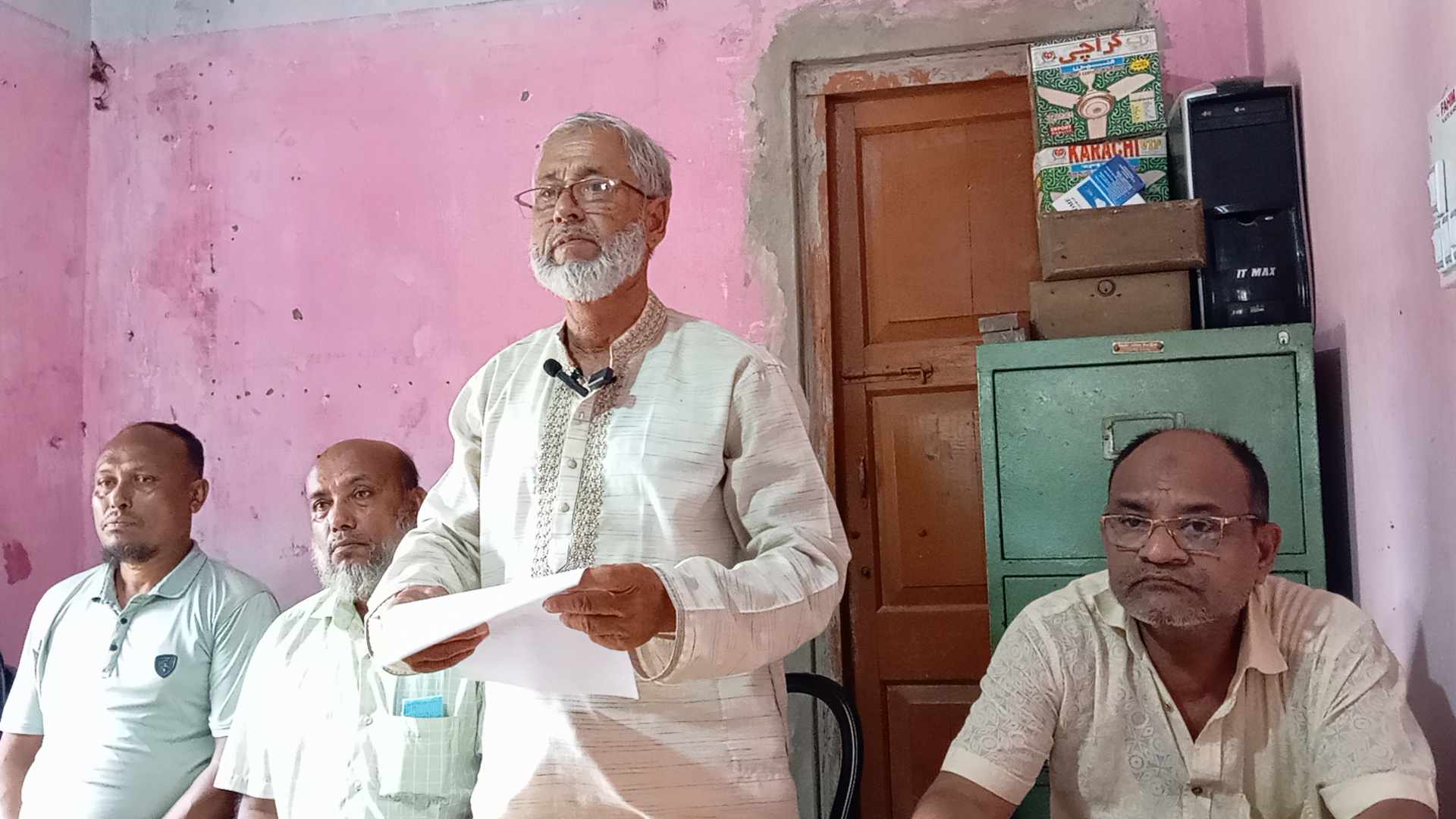 রাজনগরে সামাজিক বনায়নের গাছ উপড়ে ফেলার অভিযোগ