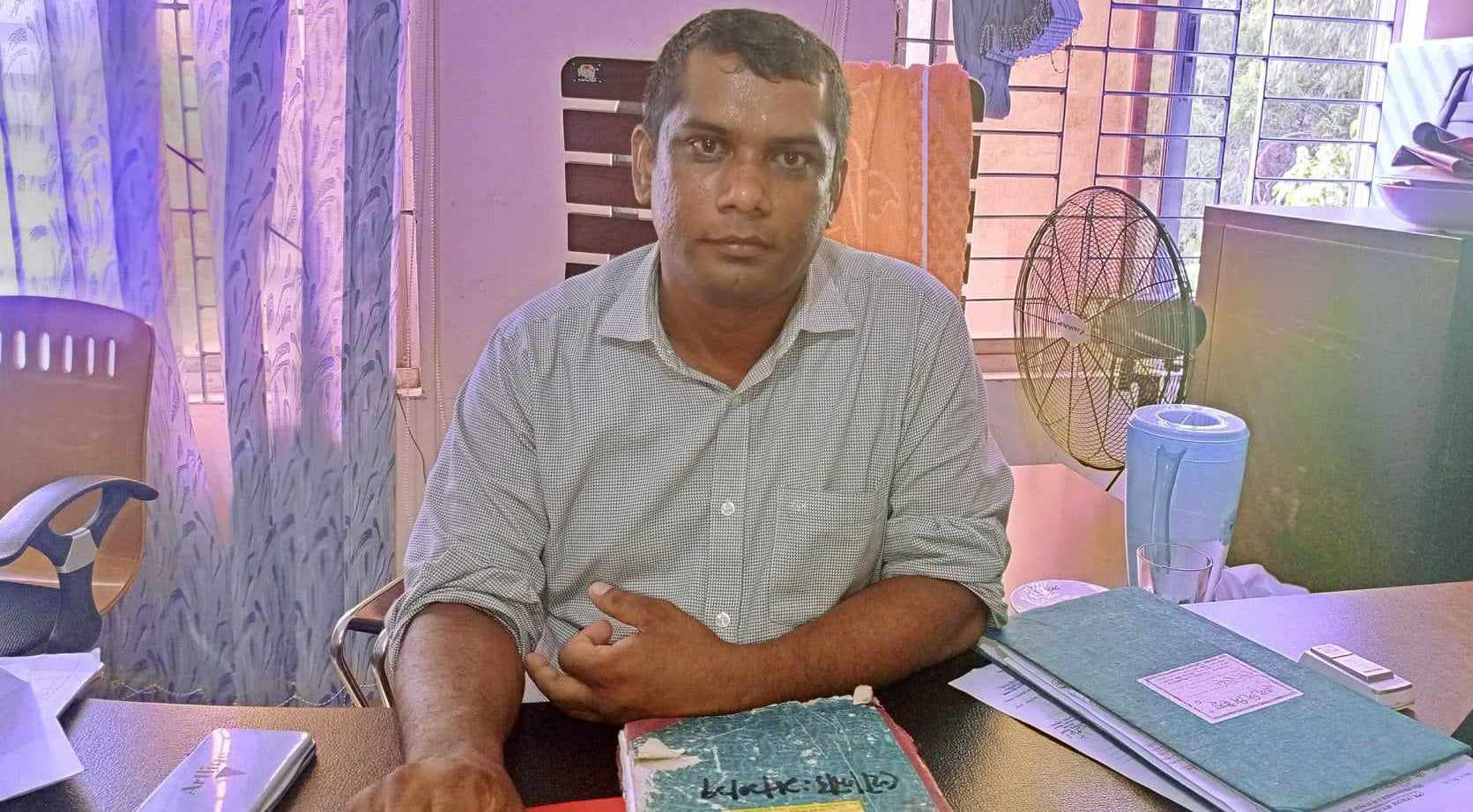 ফুলছড়ি উপজেলা হিসাব রক্ষণ কর্মকর্তার অনন্য দৃষ্টান্ত, হয়রানি ছাড়াই মিলছে সেবা
