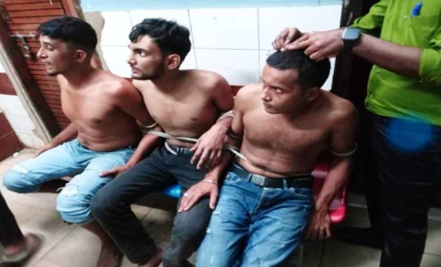 ভুয়া ডিবি পুলিশ পরিচয়য় লোকমানকে অপহরনের তিনজন আটক,ব্যবহৃত মাইক্রোবাসটি জব্দ