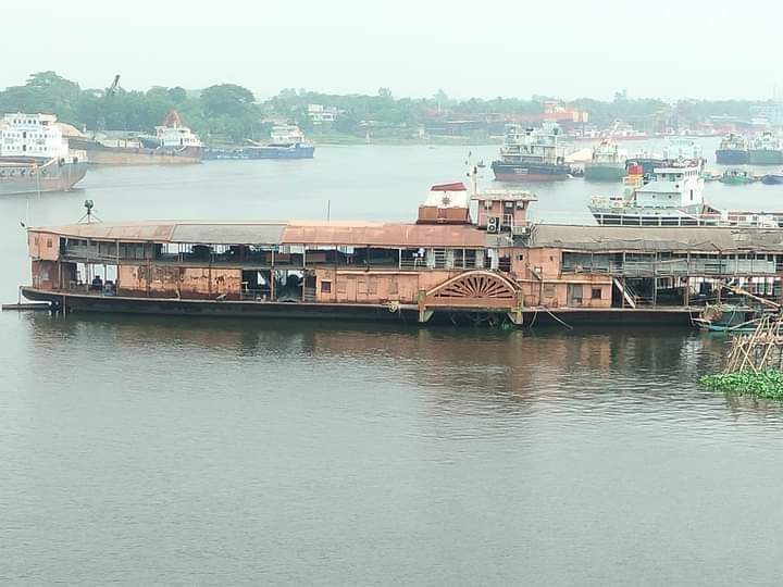 হারানো দিনের স্টীমার