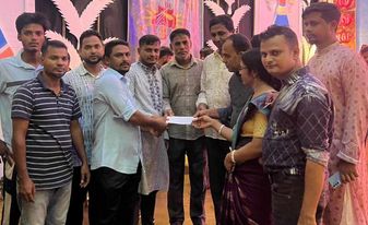 সাতকানিয়া ঢেমশার পূজামণ্ডপে প্রবাসী মোজাফফর হোসেন এর আর্থিক অনুদান