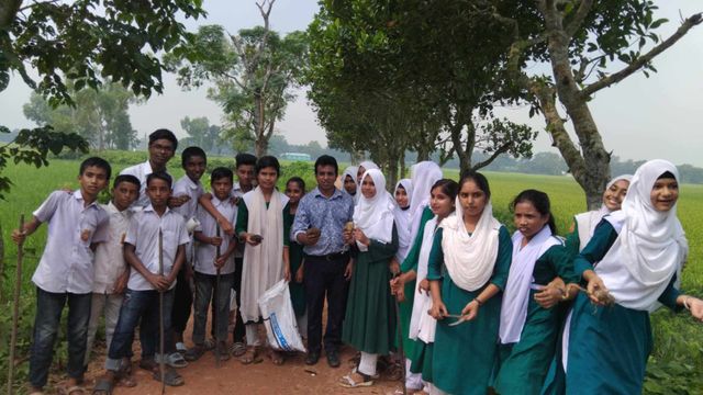তাড়াইলে স্কুল শিক্ষকের ব্যাক্তিগত উদ্যোগে ৩শ তালের বীজ রোপন