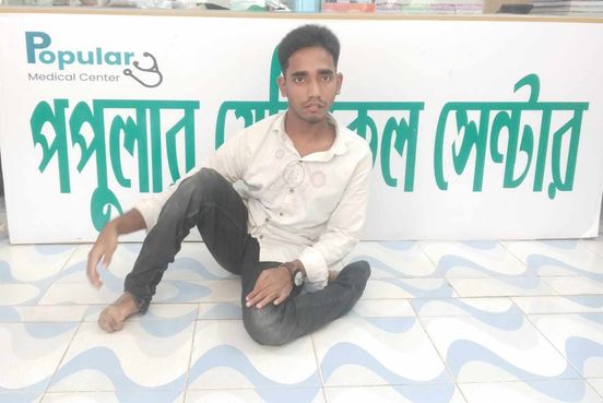 শারীরিক ও বাকপ্রতিবন্ধী জুবায়ের আহমেদ এর এইচএসসি জয়