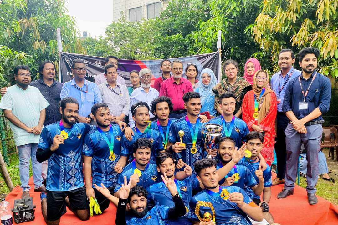 ইউআইটিএস সিভিল ইঞ্জিনিয়ারিং ক্লাবের উদ্যোগে ইন্টার-ডিপার্টমেন্ট ফুটবল টুর্নামেন্টের ফাইনাল অনুষ্ঠিত