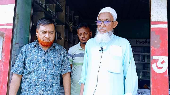 পলাশবাড়ীতে মা-বাবার দোয়া ট্রেডার্স এ অগ্নিকান্ডে প্রায় ২০লক্ষ টাকার ক্ষতিসাধ‌ন