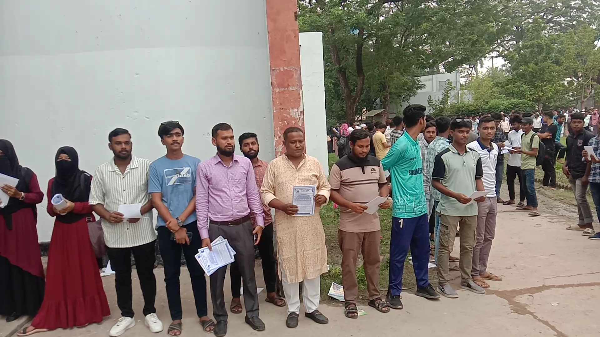 আইএইচটি শাখা ছাত্রদলের লিফলেট বিতরণ