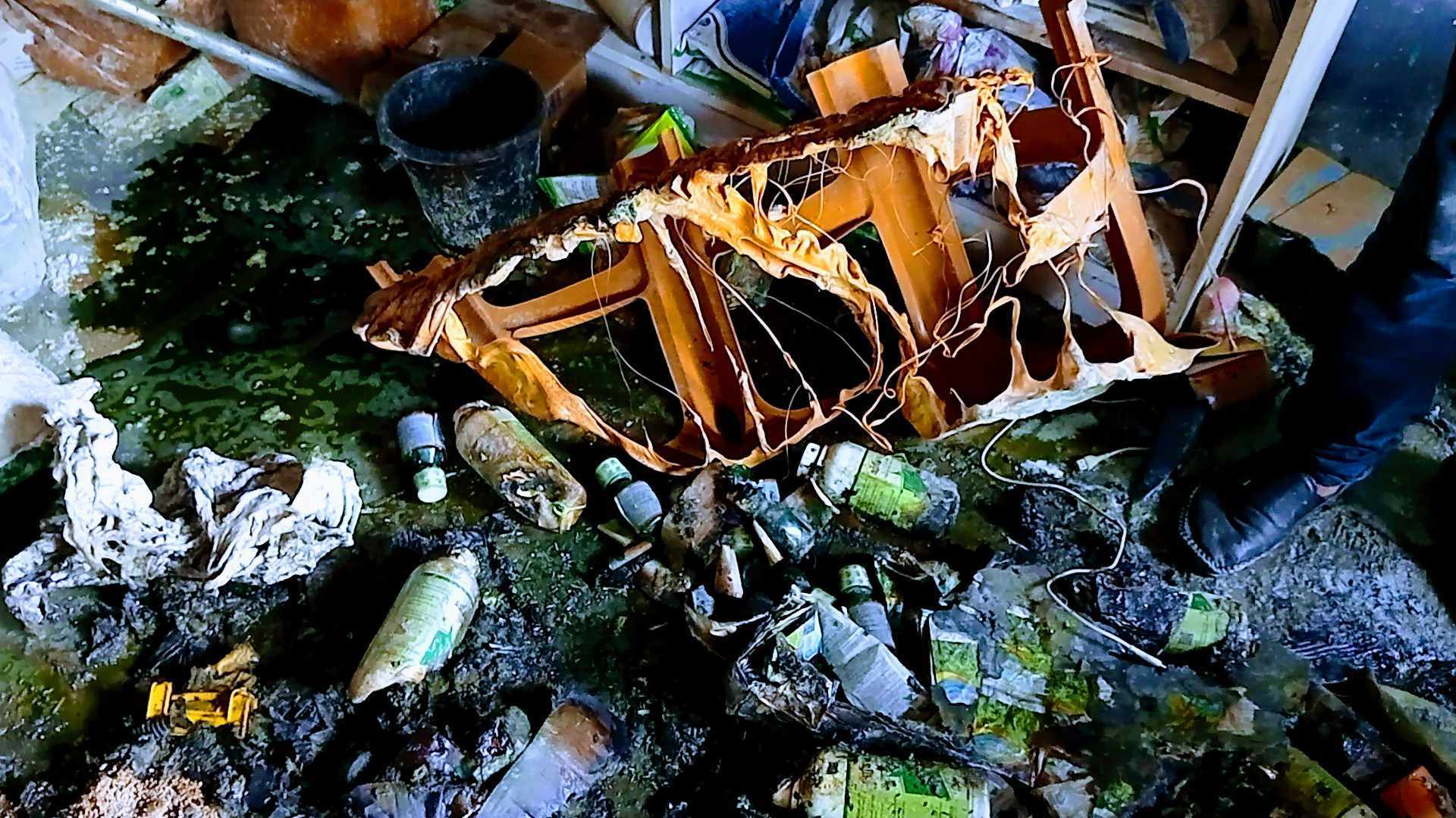 পলাশবাড়ীতে মেসার্স মা-বাবার দোয়া ট্রেডার্স এ অগ্নিকান্ডে প্রায় ২০লক্ষ টাকার ক্ষতিসাধন