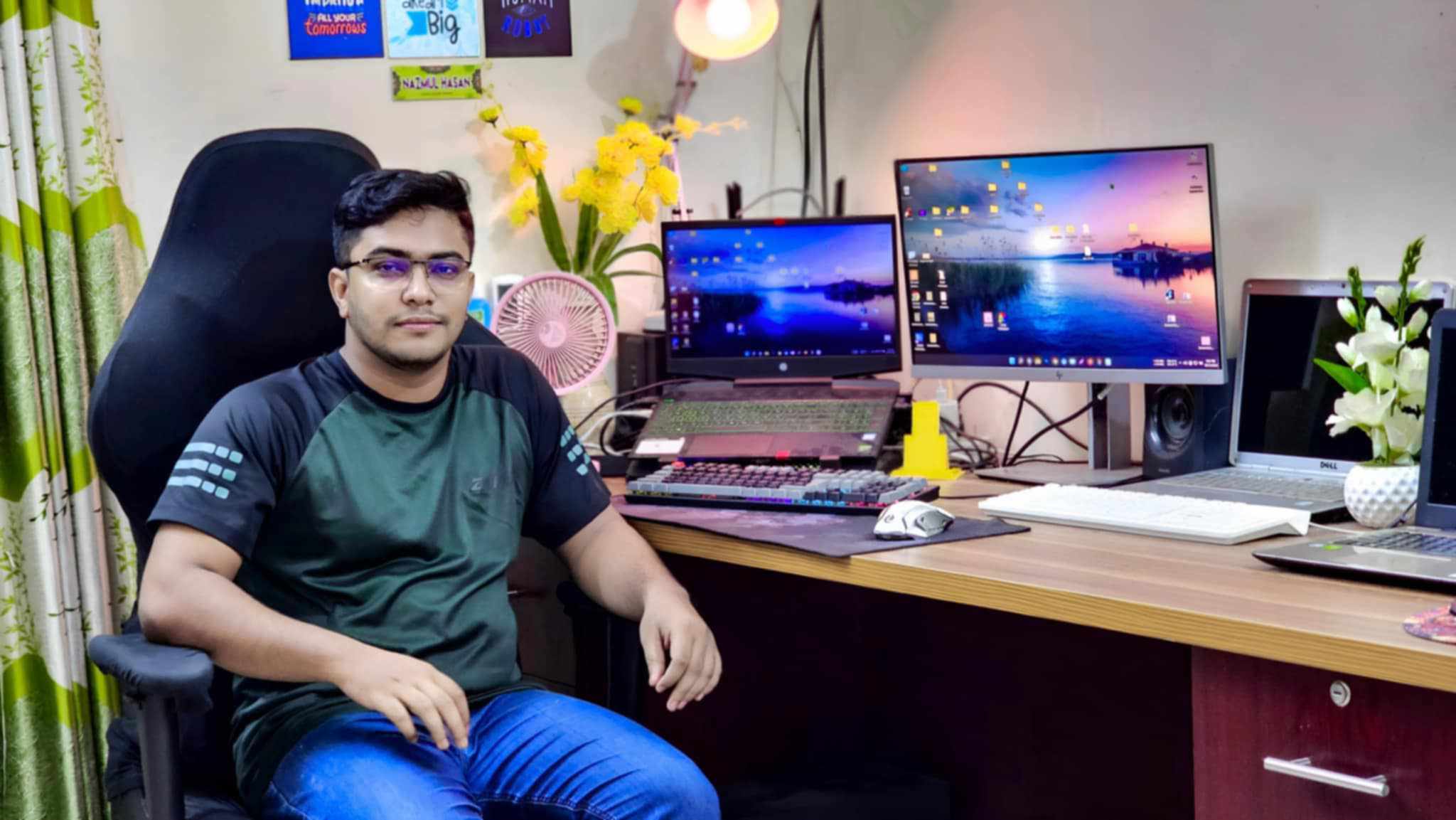 “মির্জাগঞ্জের যুবক নাজমুল হাসান: ঘরে বসেই ফ্রিল্যান্সিংয়ে মাসে লাখ টাকা উপার্জন করে সাফল্য অর্জন!”
