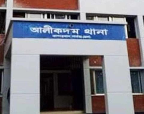 ৮০ জন রোহিঙ্গা পাচার কালে চোরাকারবারি মাদক ব্যবসায়ী গ্রেফতার