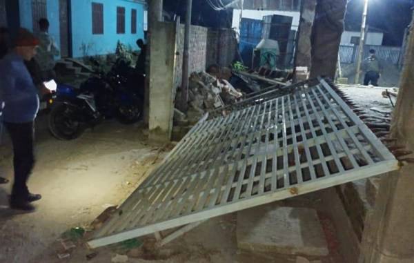 চরভদ্রাসন গ্রামীণ ব্যাংকের পাশে মার্কেটে টানা দুদিন ভাংচুর-লুটপাট, আটক ৩