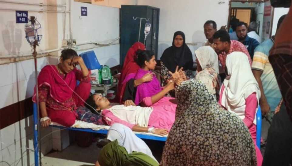 নবীনগরে অজ্ঞাত রোগের আক্রান্ত হয়ে ১০স্কুল শিক্ষার্থী হাসপাতালে ভর্তি