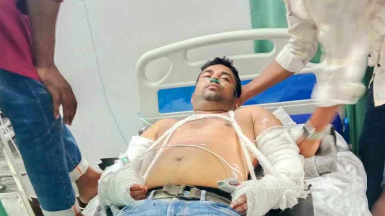 ফরিদপুরের চরভদ্রাসনে অবৈধ বালুআপলোডিং  বিস্তারঃ বিএনপি’র দুপক্ষেসংঘর্ষ :আহত৩: চলছে অস্ত্রে মহড়া:প্রশাসন অর্থের বিনিময়ের বালি আপলোডিং 