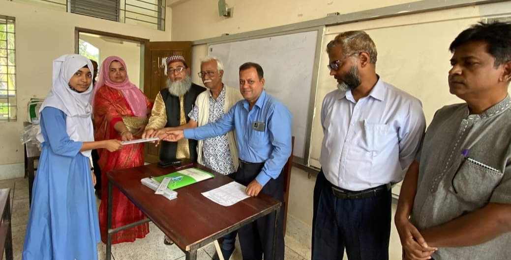 নবীনগরে ৪৯জন শিক্ষার্থীর মাঝে বিভিন্ন শিক্ষা উপকরণ বিতরণ