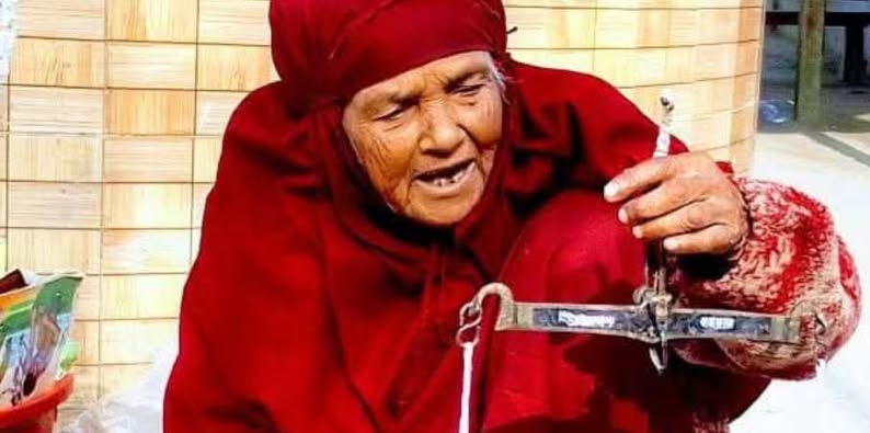 জীবন যুদ্ধে হার না মানা বৃদ্ধা আলেমা বেওয়া
