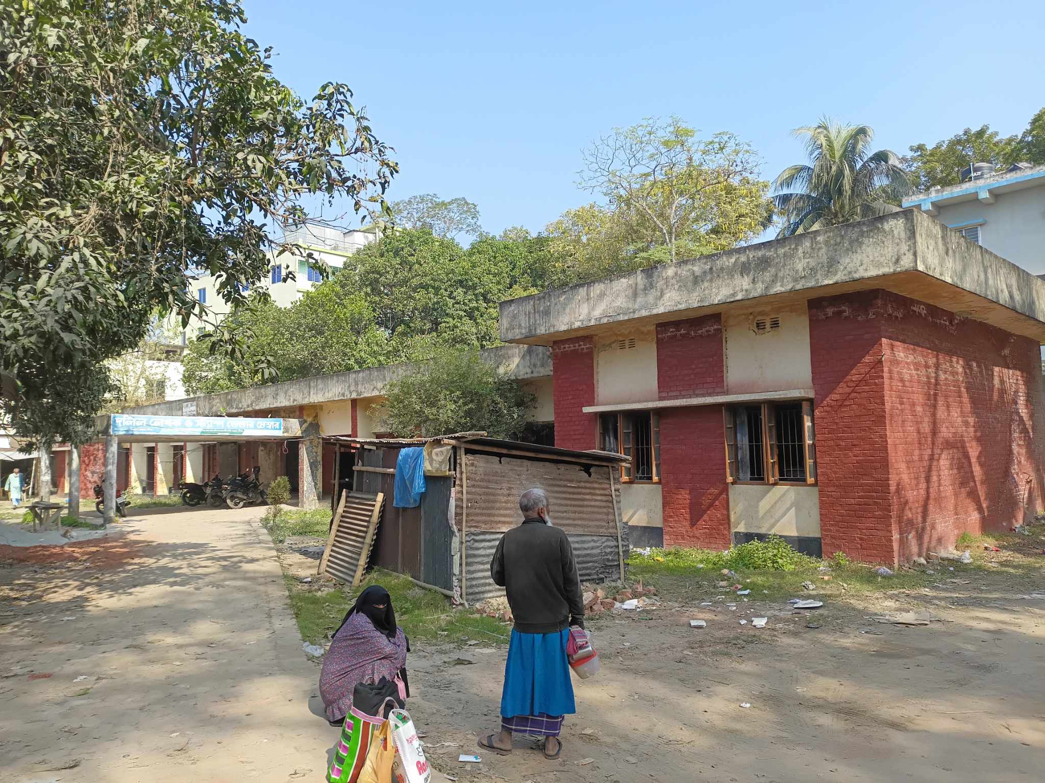 চরভদ্রাসন সাব-রেজিস্ট্রি অফিসে ১% না দিলে কাজ হয় না