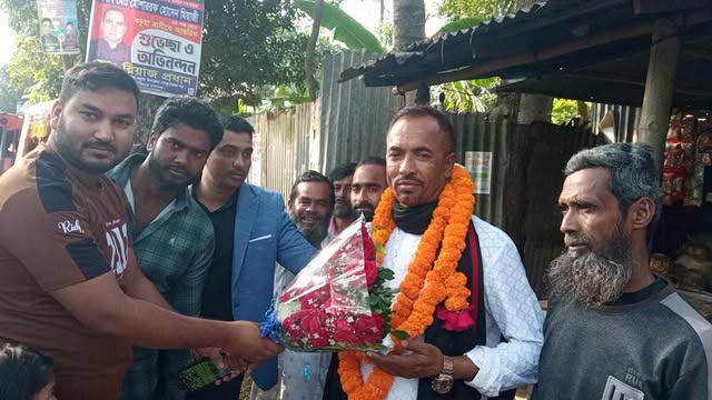 কচুয়ার পাথৈর ইউনিয়ন যুবদলের সভাপতি ইব্রাহীম খলিল মিয়াজী কে সংবর্ধনা