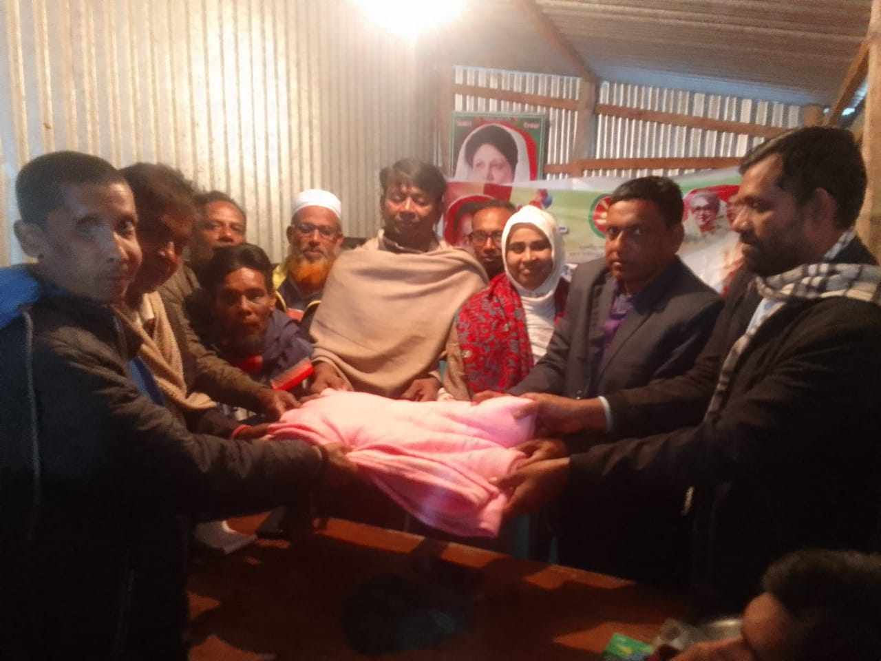 আলফাডাঙ্গা জিয়াউর রহমান’র জন্মবার্ষিকী উপলক্ষে শীতবস্ত্র বিতরণ
