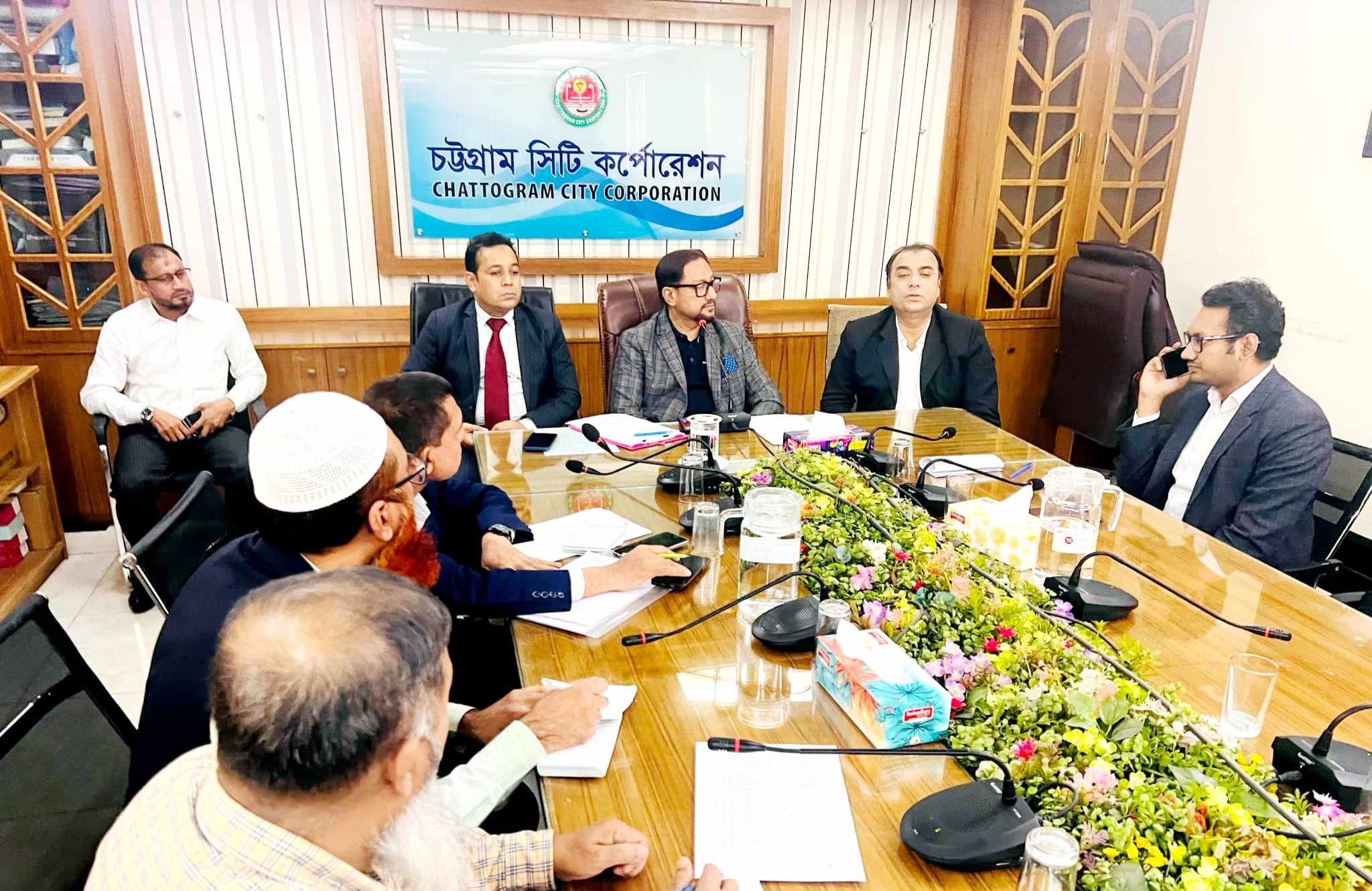 ওয়ার্ড সচিবদের সেবা কার্যক্রমে সচেষ্ট থাকার আহ্বান মেয়র ডা. শাহাদাতের