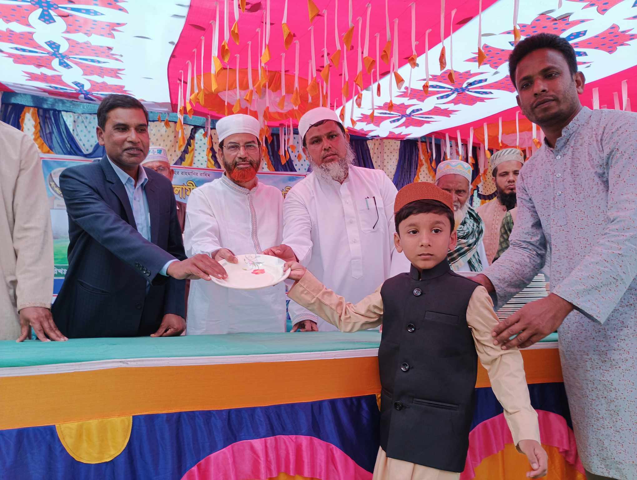 ভূরুঙ্গামারীতে আল-হেরা ইসলামী একাডেমির বার্ষিক বনভোজন ও ক্রীড়া প্রতিযোগিতা অনুষ্ঠিত