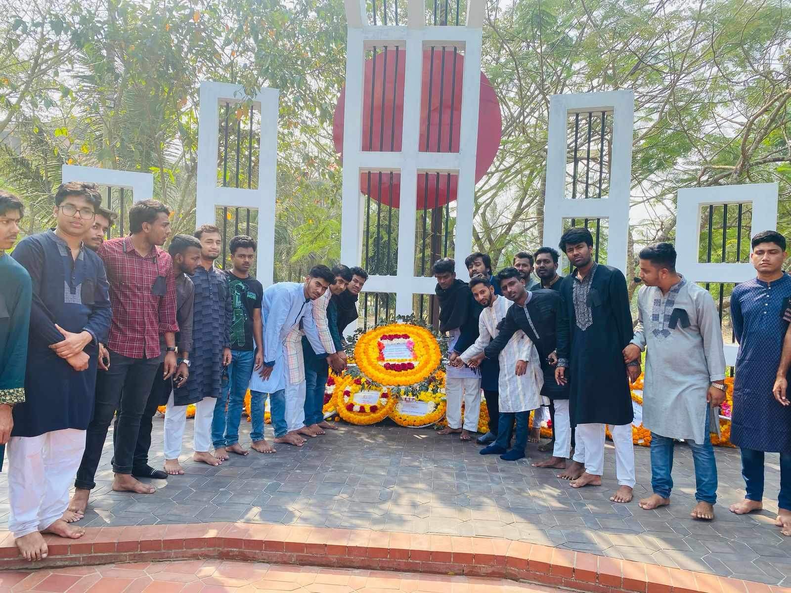 ববি ছাত্রদলের উদ্যোগে ২১শে ফেব্রুয়ারি উপলক্ষে র‍্যালি ও শ্রদ্ধা নিবেদন