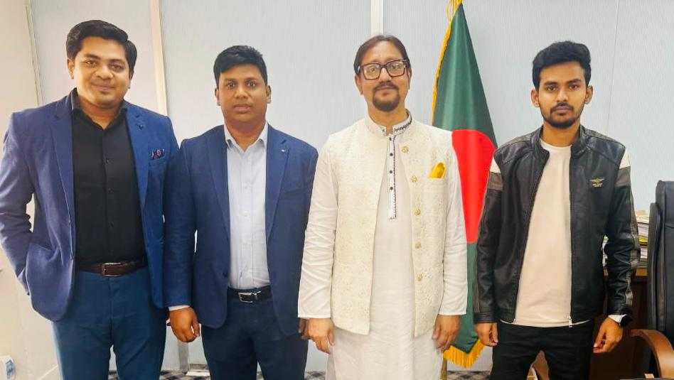 স্থানীয় সরকার উপদেষ্টা আসিফ মাহমুদ সজীব ভূঁইয়ার সাথে চট্টগ্রাম সিটি মেয়রের সৌজন্য সাক্ষাৎ