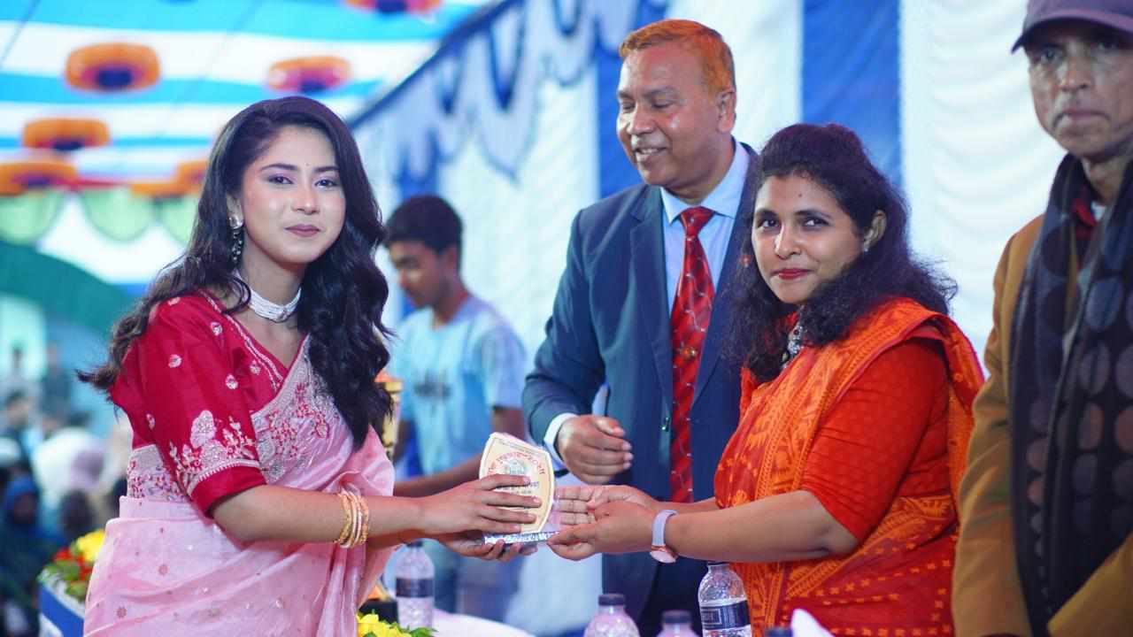 বদলগাছী সরকারি মডেল পাইলট হাইস্কুলের বার্ষিক ক্রীড়া ও সাংস্কৃতিক প্রতিযোগিতা অনুষ্ঠিত