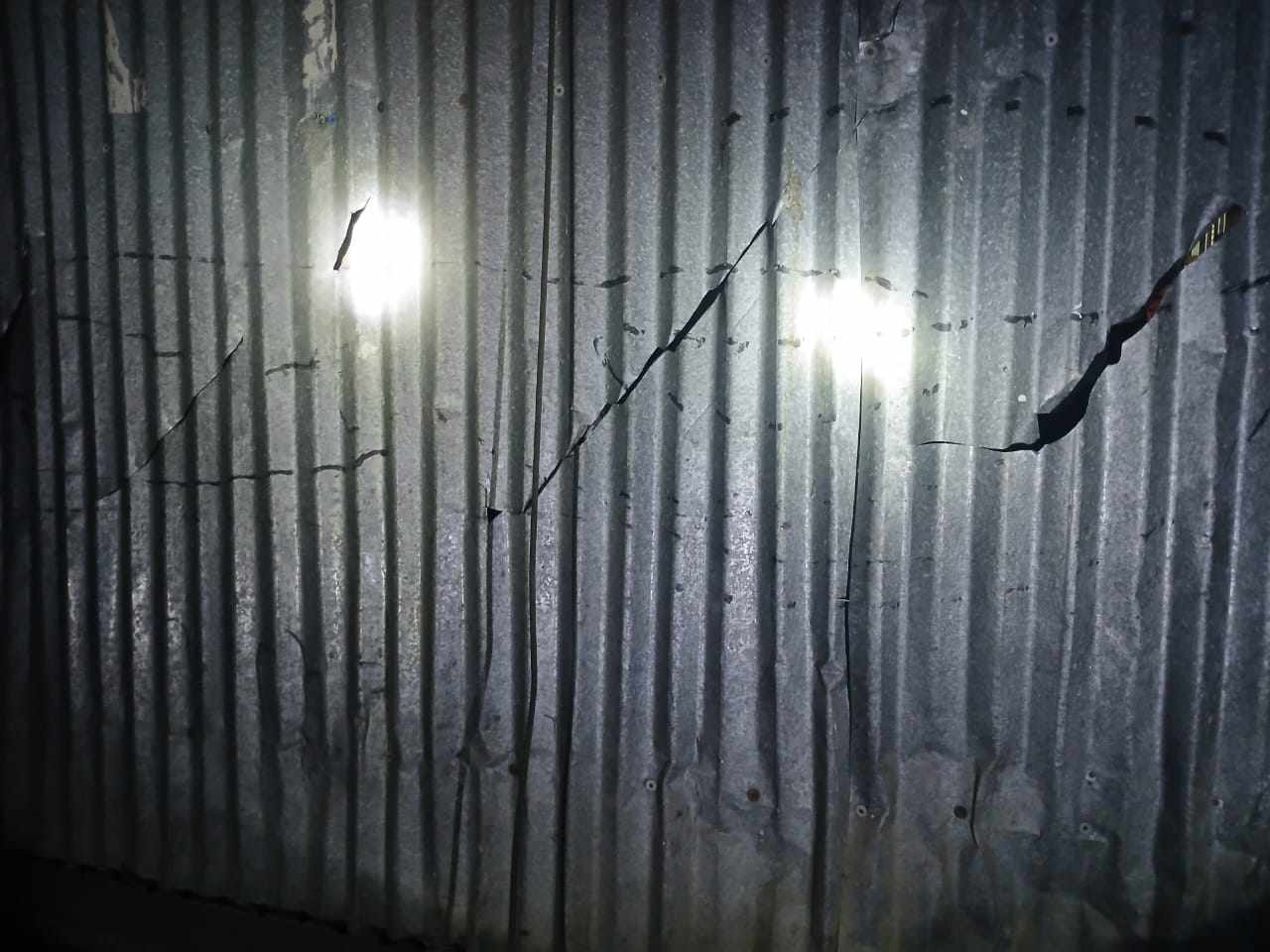 আলফাডাঙ্গায় প্রতিপক্ষের হামলায় বসত বাড়ি ভাংচুর ও গৃহবধূকে মারধর’র অভিযোগ 