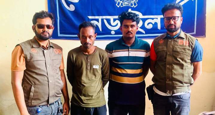 নড়াইলে চোরাই মোটরসাইকেলসহ দুইজন গ্রেফতার