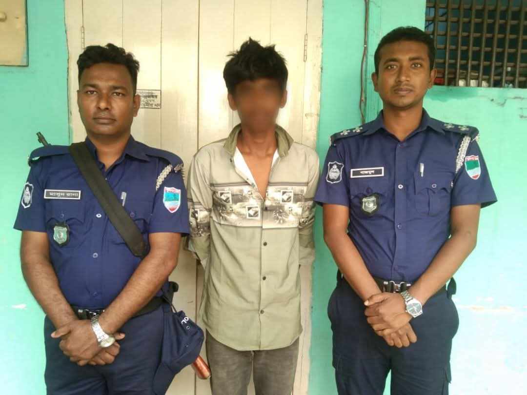 সন্তানের গলায় ছুরি ঠেকিয়ে মা’কে ধর্ষণের চেষ্টায়  গ্ৰেফতার এক।