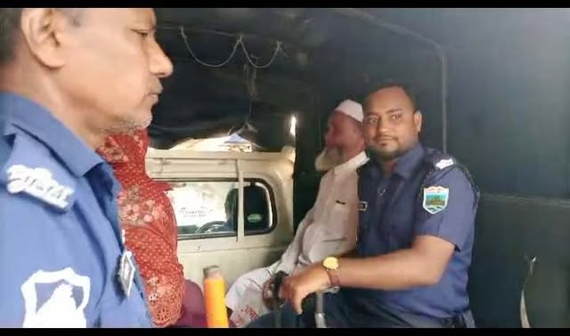 গোদাগাড়ী উপজেলায় ভুয়া জমি রেজিস্ট্রি দিতে গিয়ে  প্রতারক আটক